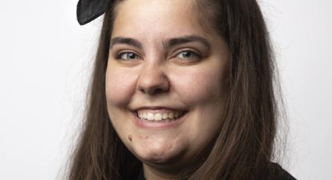 headshot of gchs student, Isabelle Handy